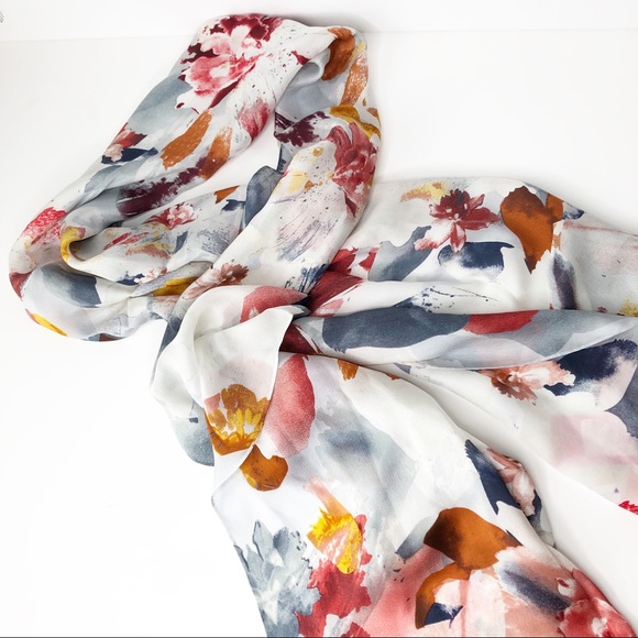 Vince Camuto 100% Silk Scarf - Picture 1 of 6